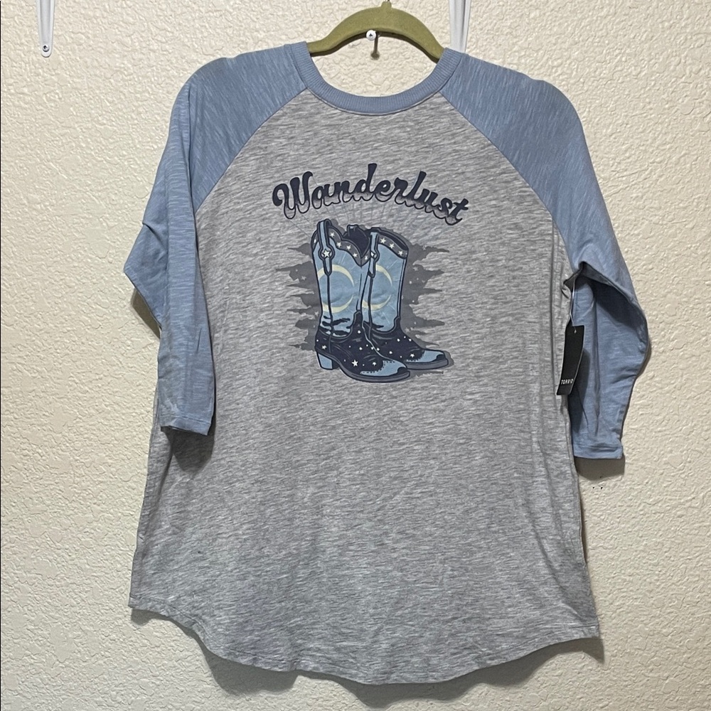 Torrid Women's Gray And Light Blue Jersey Tee Shirt. NWT. Torrid Size 00.